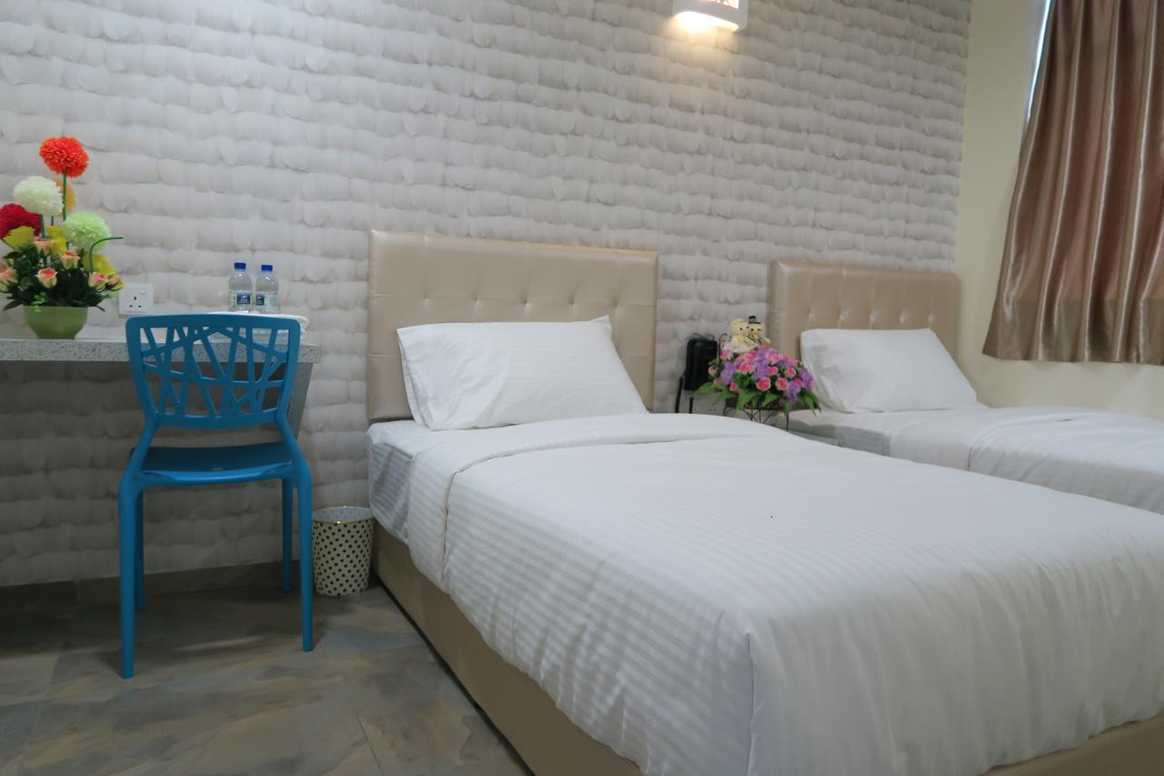 Hotel 888 Boutique 3*